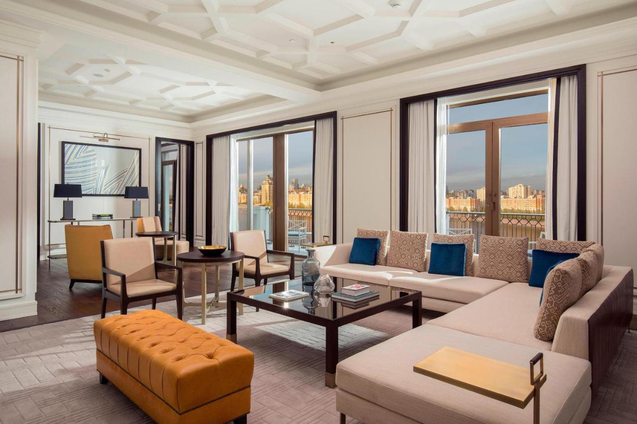 The St. Regis Astana Hotel Exterior photo A suite at the Atlantis