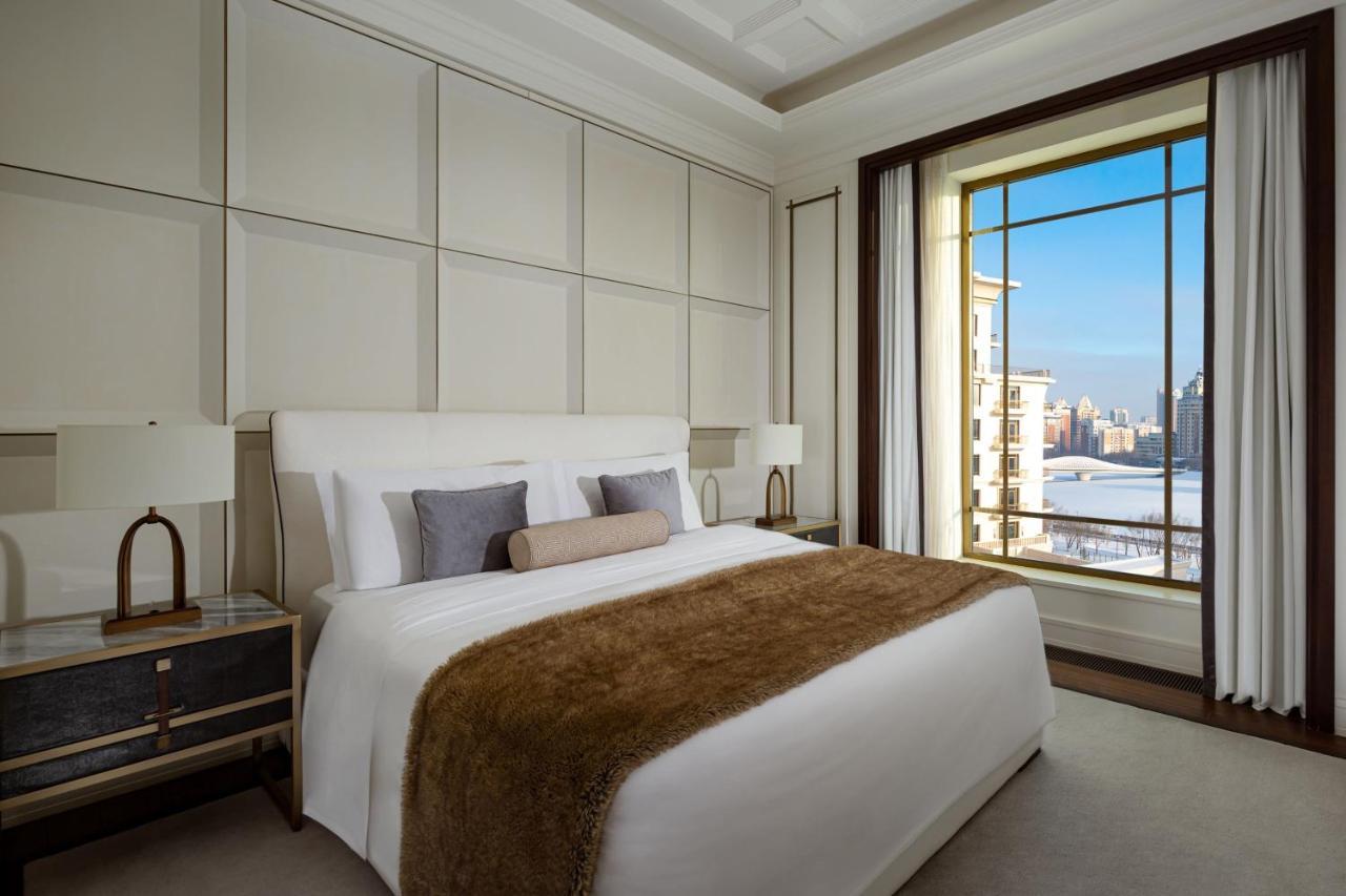 The St. Regis Astana Hotel Exterior photo A bedroom at the Four Seasons Hotel