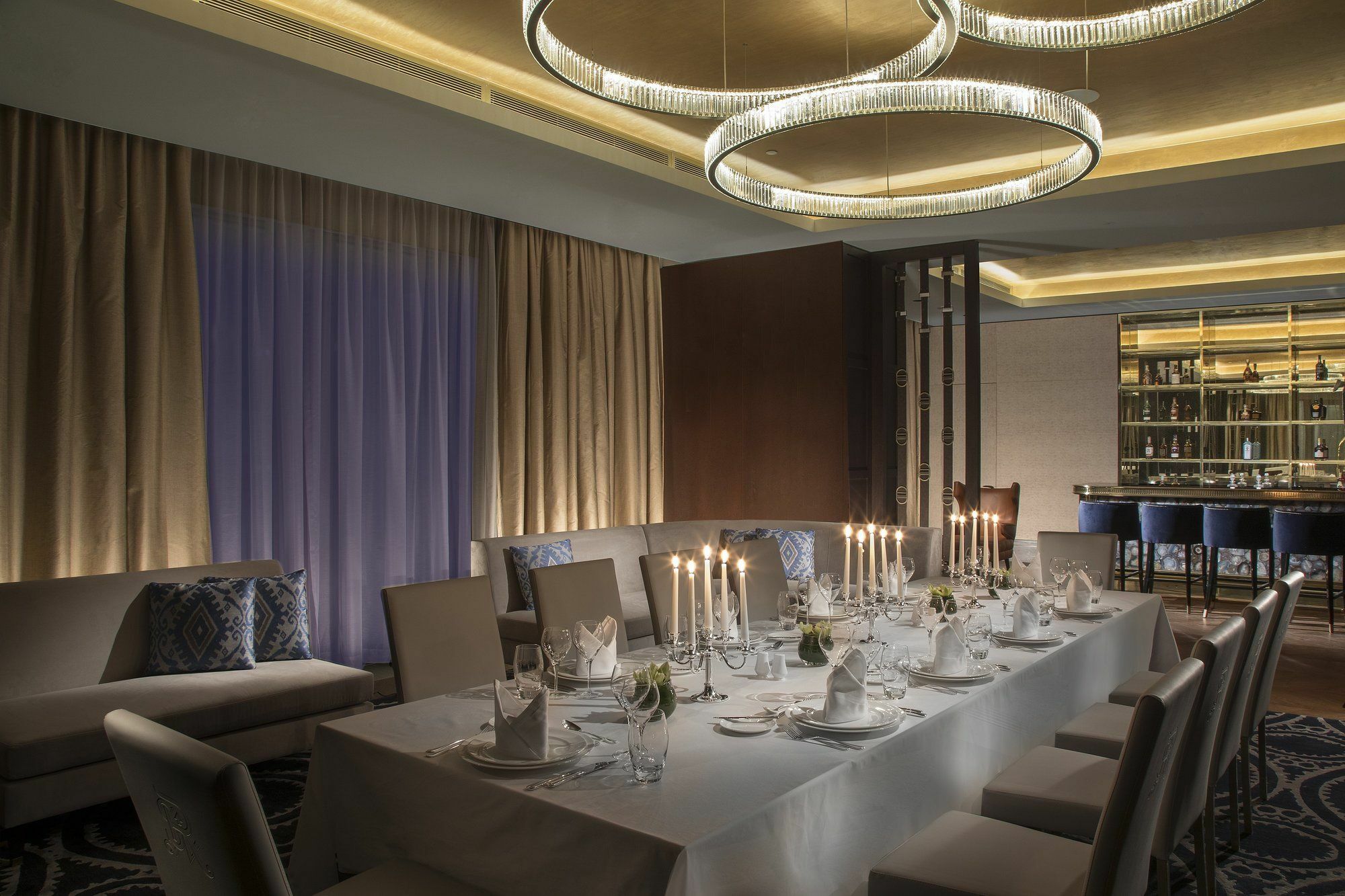 The St. Regis Astana Hotel Exterior photo The private dining room at the restaurant