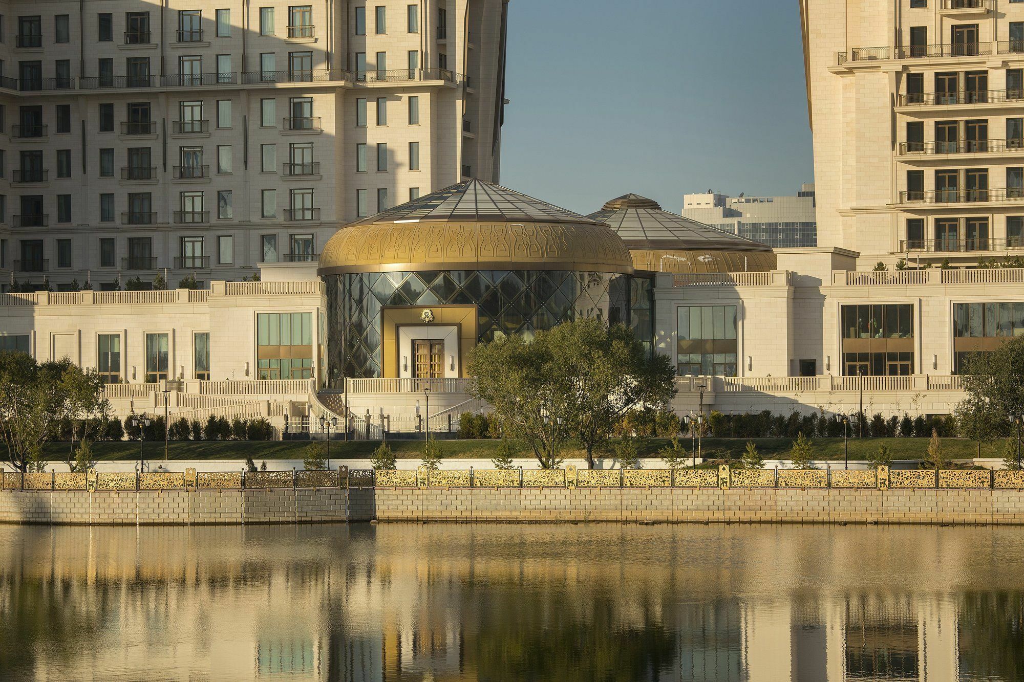 The St. Regis Astana Hotel Exterior photo The Four Seasons Hotel